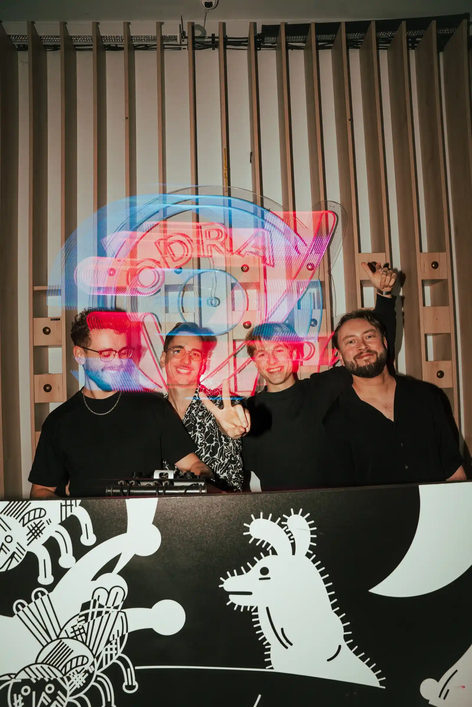 Impreza house Wrocław - Odra Vice - klimatyczne wydarzenia klubowe z muzyką z winyli