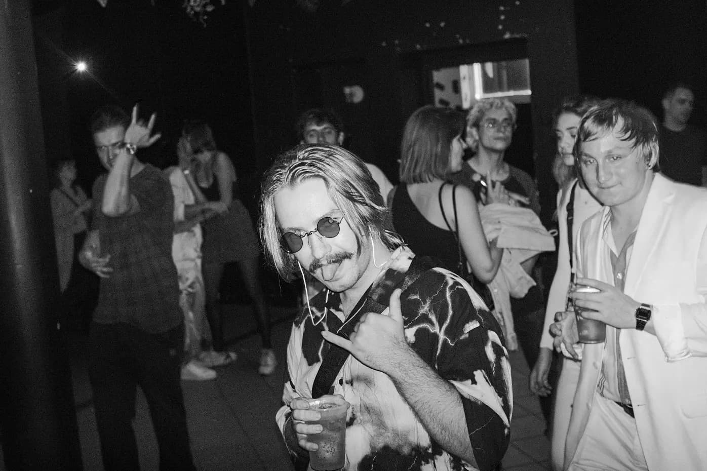 Odra Vice kolektyw DJ-ski - zespół DJ house grający italo i disco we Wrocławiu